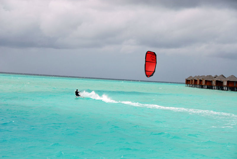 maldives-anantara-lagoon-kitesurf