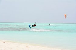 maldives-kitesurfing