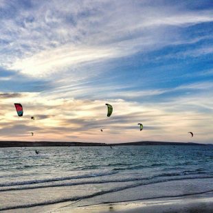 cumbuco-sunset-kitesurf