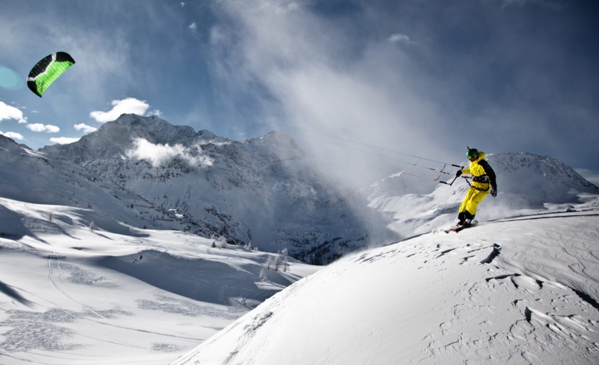 backcountry-snowkiting-sandro-beutler