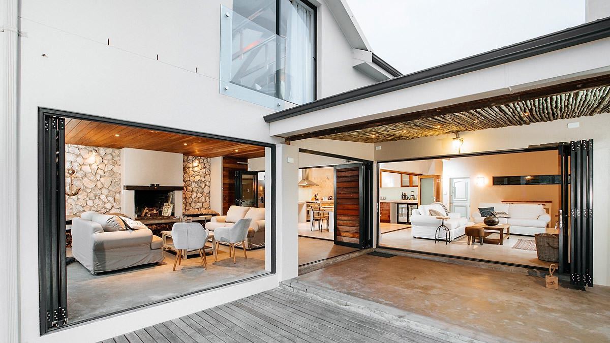 Langebaan Luxury Villa, Langebaan - kitesurf holidays