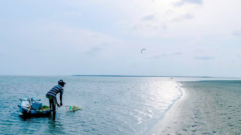 Mannar kitesurf holidays