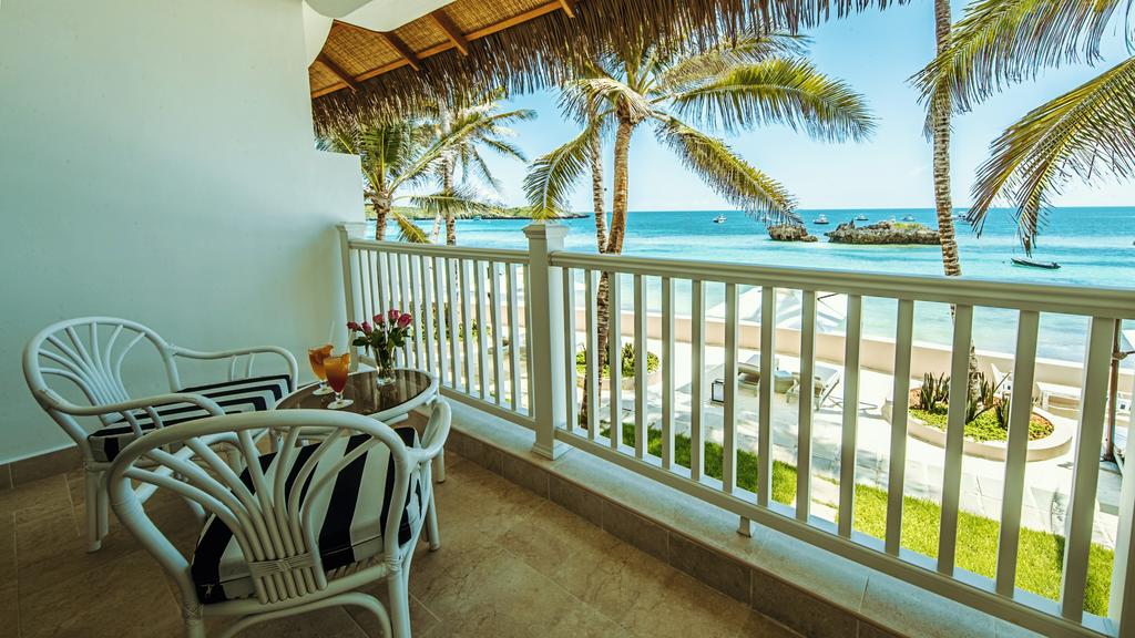 Hemingways Resort, Watamu - kitesurf holidays