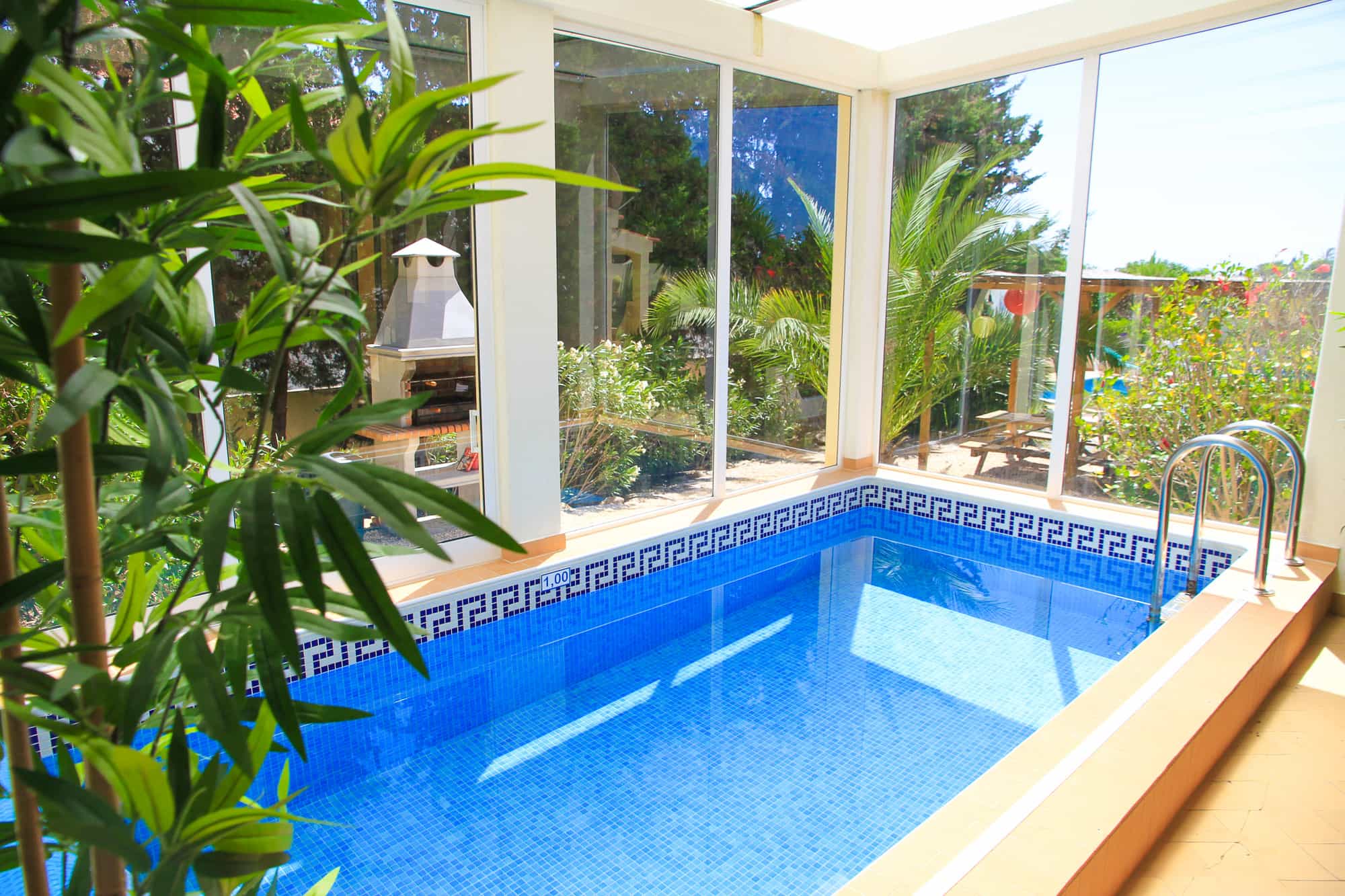 Surf And Adventure Lodge Luz, South Portugal - kitesurf holidays