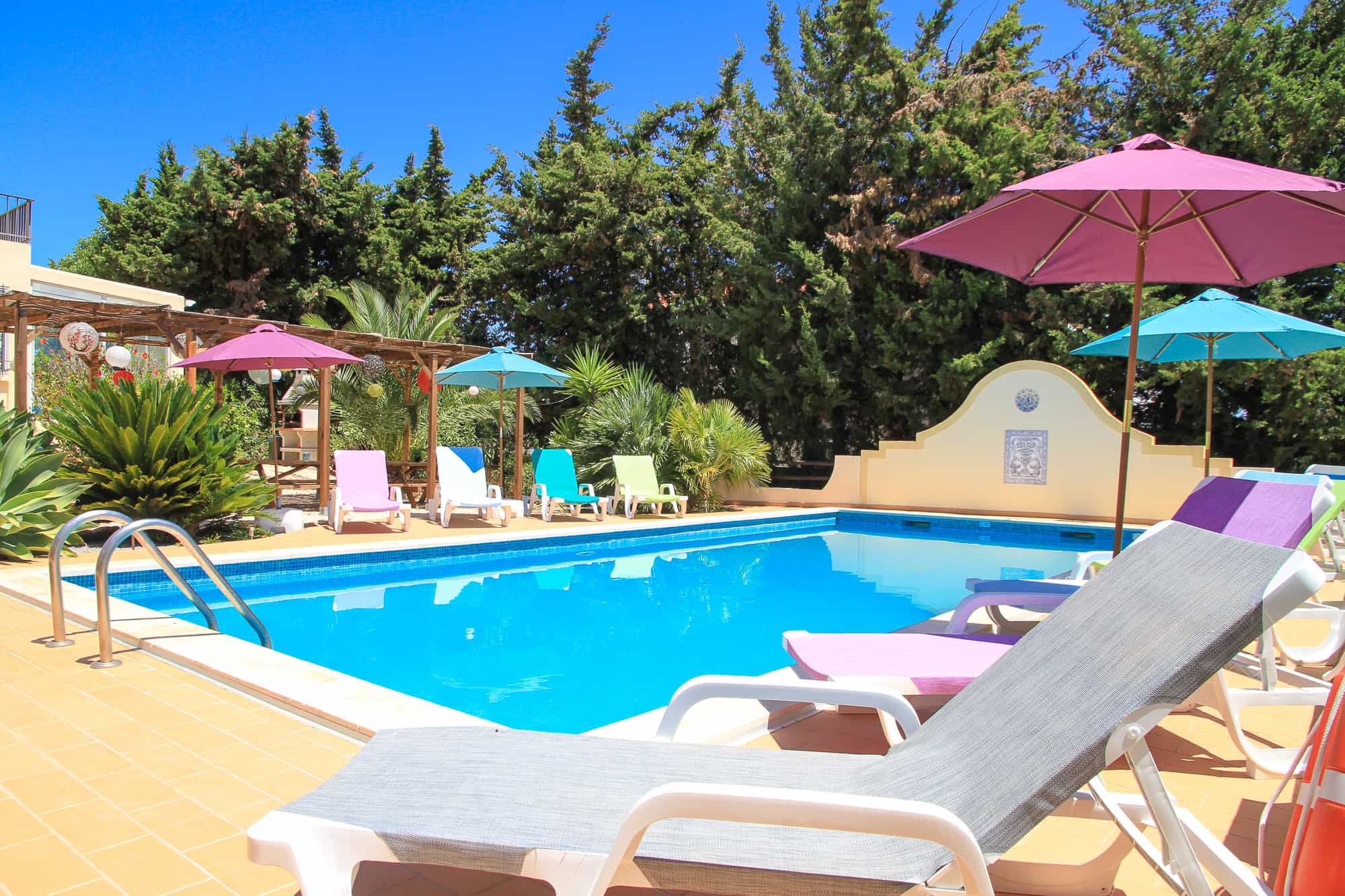 Surf And Adventure Lodge Luz, South Portugal - kitesurf holidays