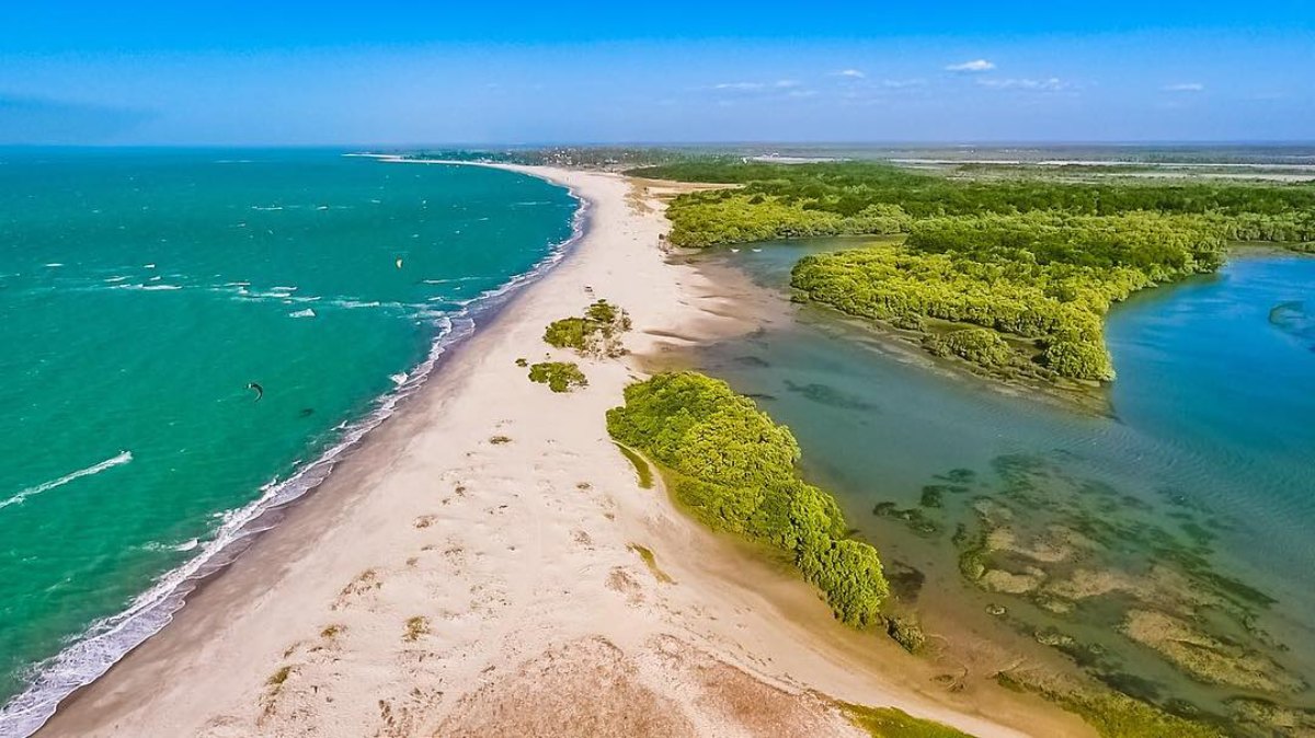 BGK Kitesurf and Wing Foil School, Barra Grande