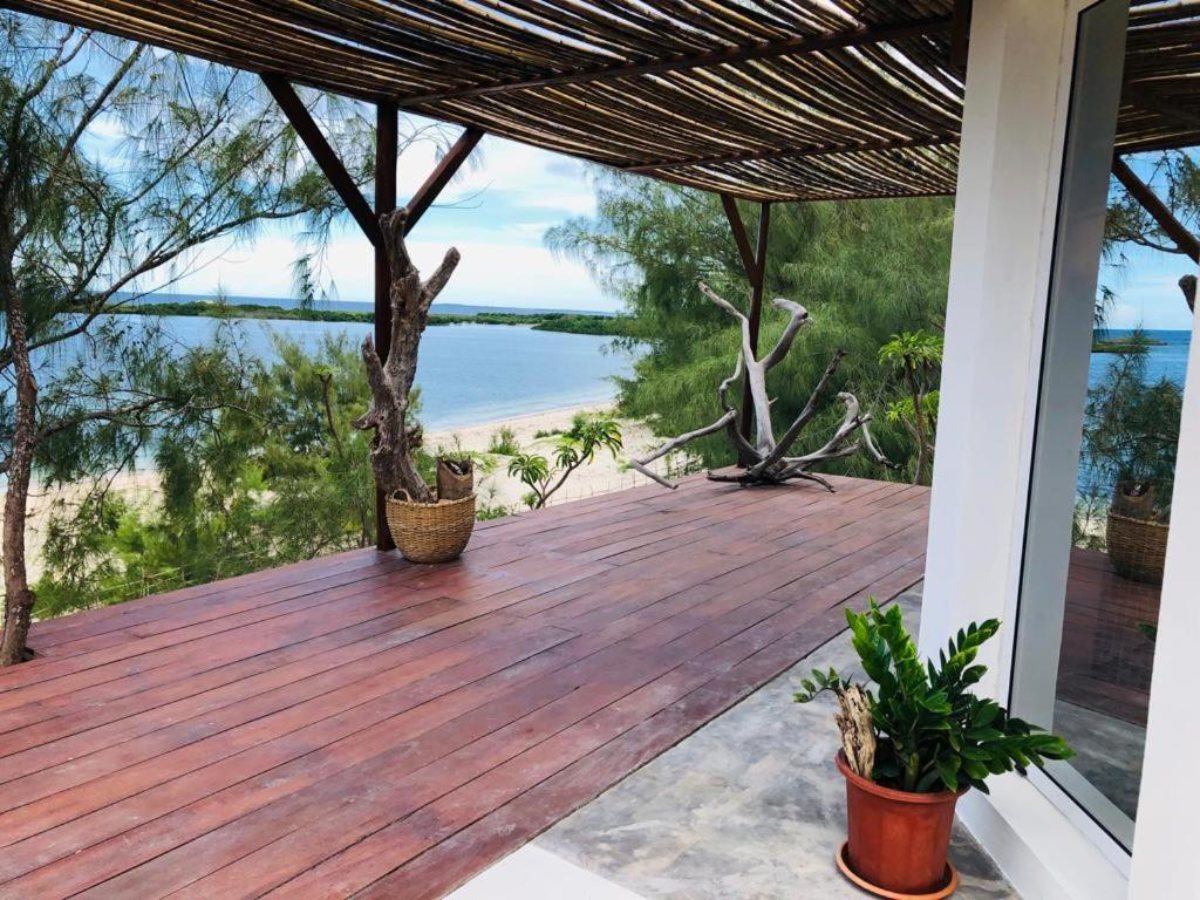 Sakalava Beach Kitesurf Lodge, Sakalava Bay And Emerald Sea - kitesurf holidays