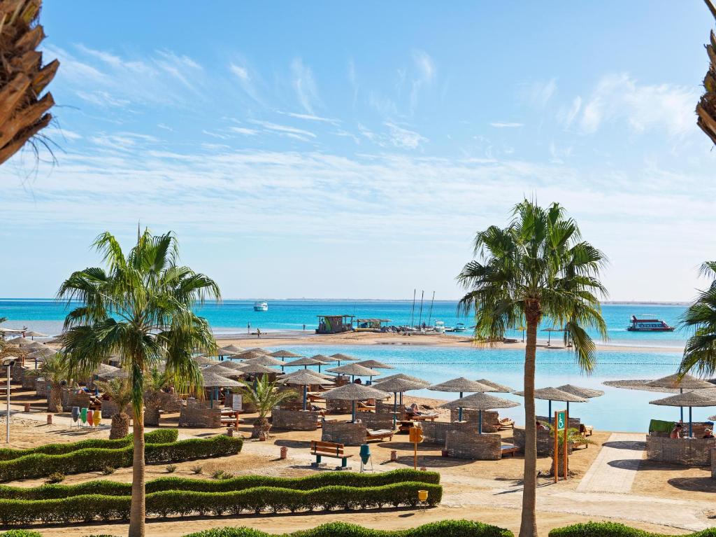 Club Paradiso, El Gouna - kitesurf holidays