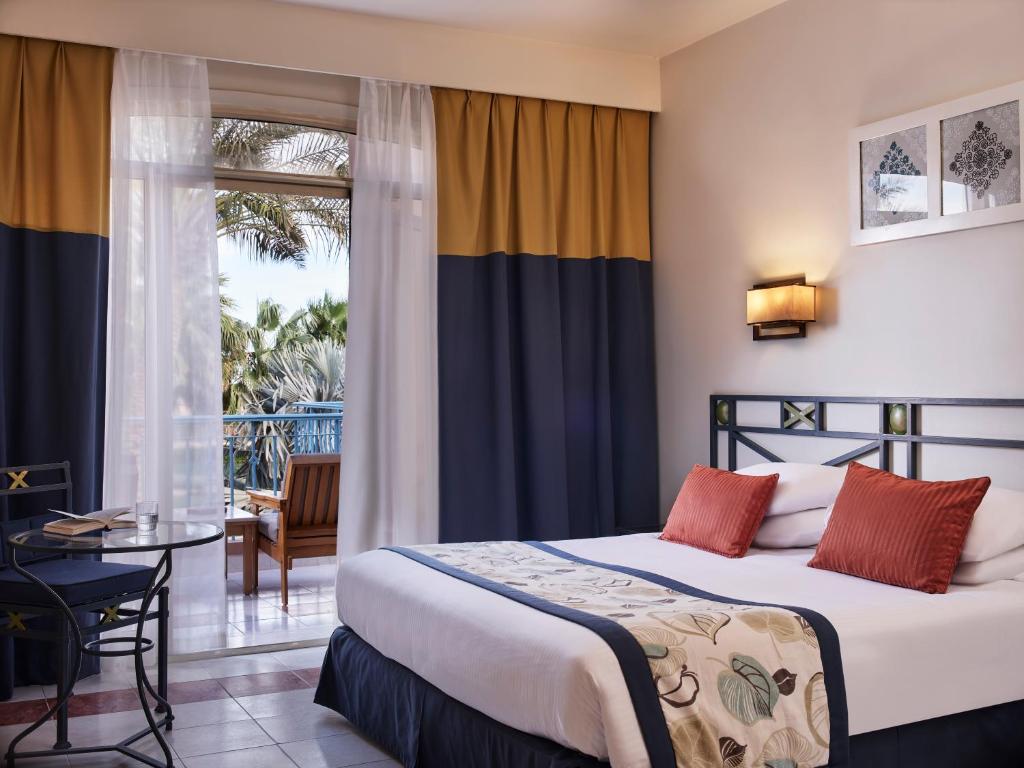 Club Paradiso, El Gouna - kitesurf holidays